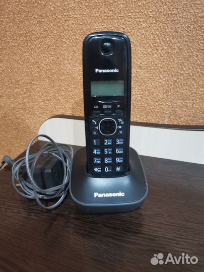 Телефон беспроводной Panasonic KX-TG1611RUH