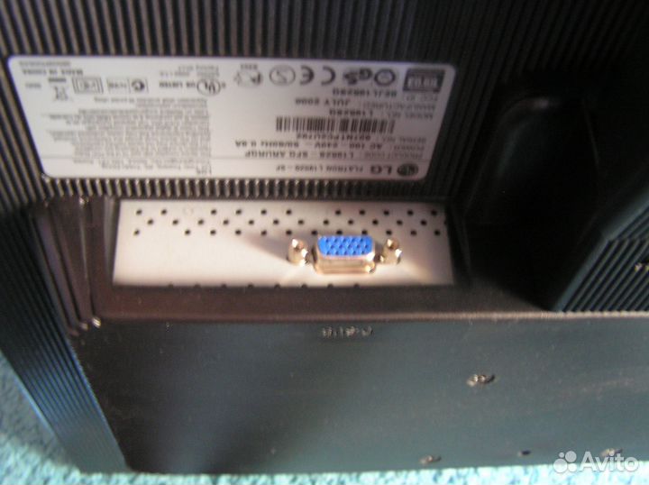 Монитор Lg flatron l1952s