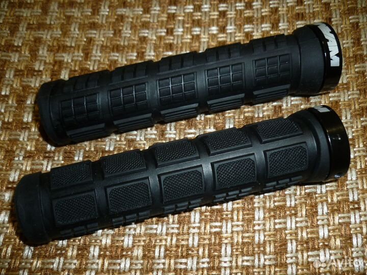 Грипсы для велосипеда