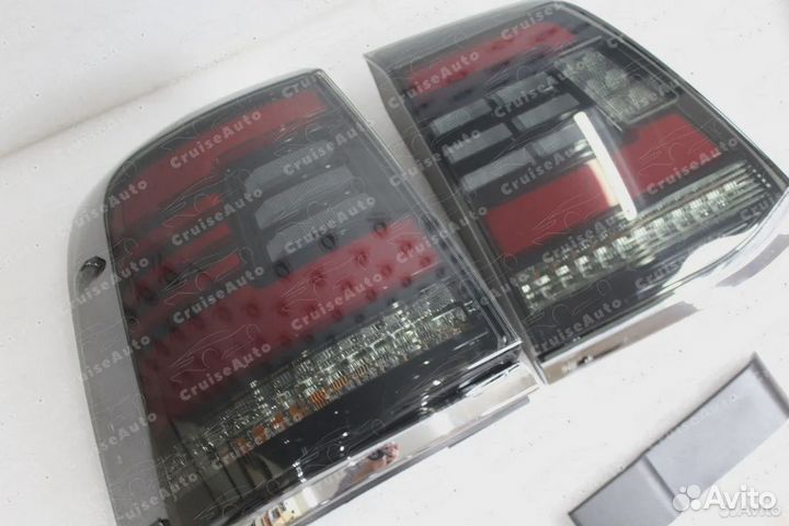 Бегающие стопы Land Cruiser 200 2007-2015 LED