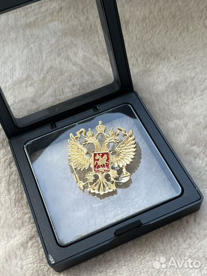 Брошь