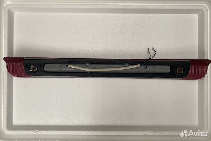 Стоп сигнал Toyota LC100 Lexus LX470