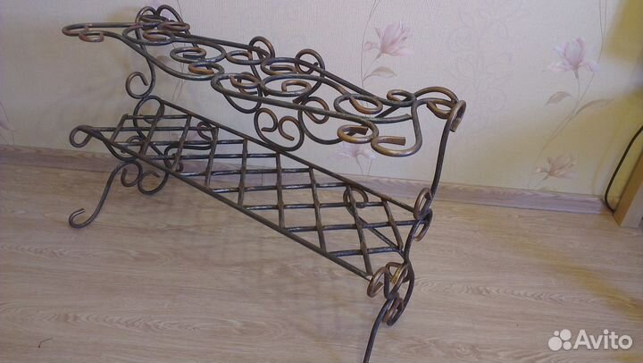 Кованая подставка под обувь