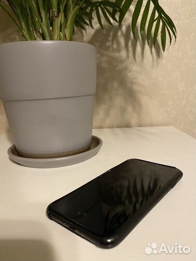 iPhone 7 128гб (Черный)