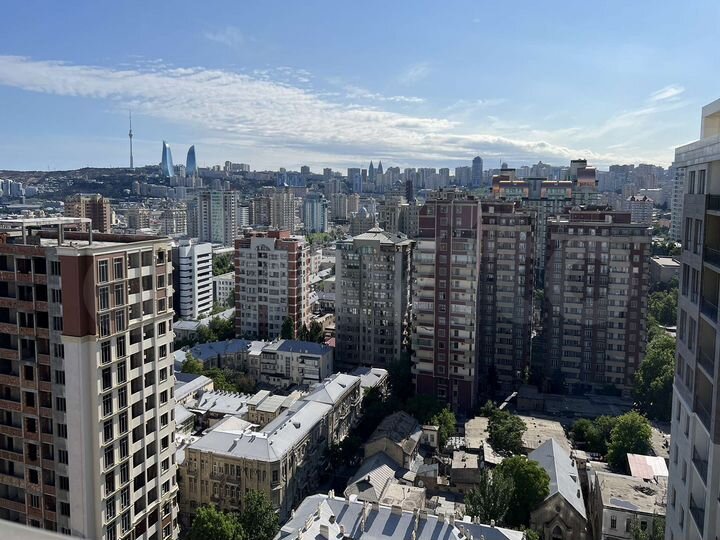 3-к. квартира, 86 м² (Азербайджан)