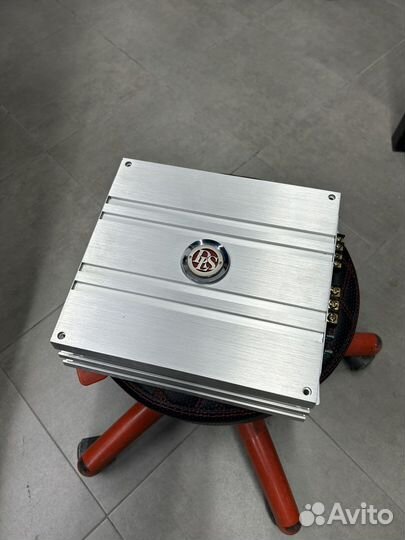 Двухканальный усилитель старой школы DLS MA23