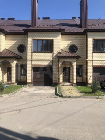 Таунхаус 300 м² на участке 3 сот.