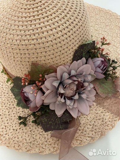 Шляпа с цветами