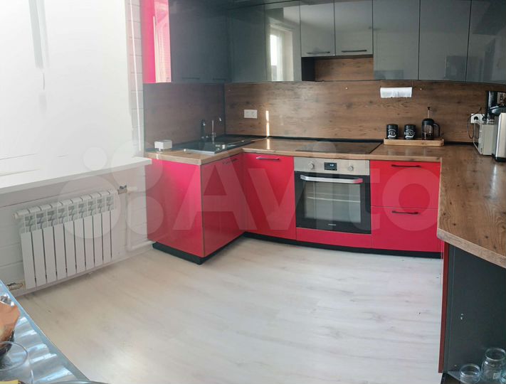 Дом 200 м² на участке 7,2 сот.