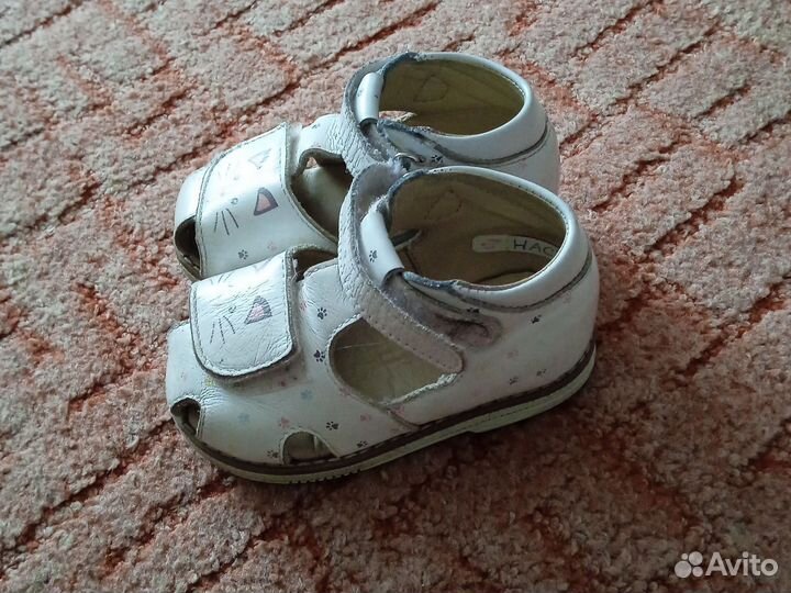 Сандалии для девочки 22 размер