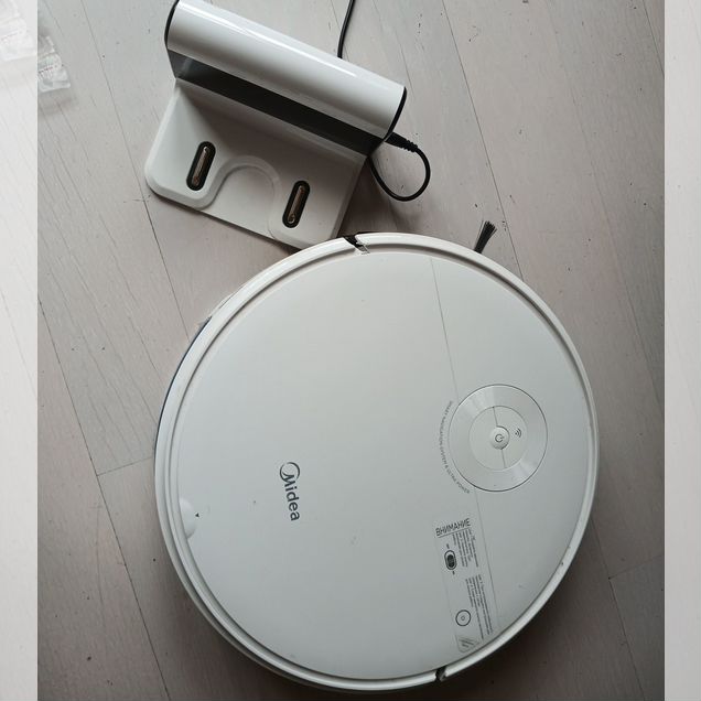 Робот пылесос midea