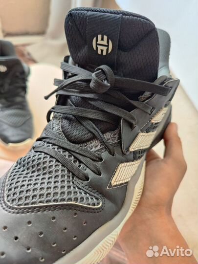 Баскетбольные кроссовки adidas harden stepback 1