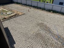 Заливка бетона во дворе