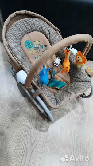 Шезлонг детский babyton