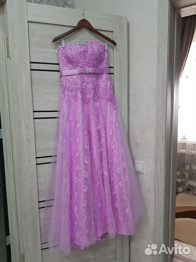 Вечернее платье