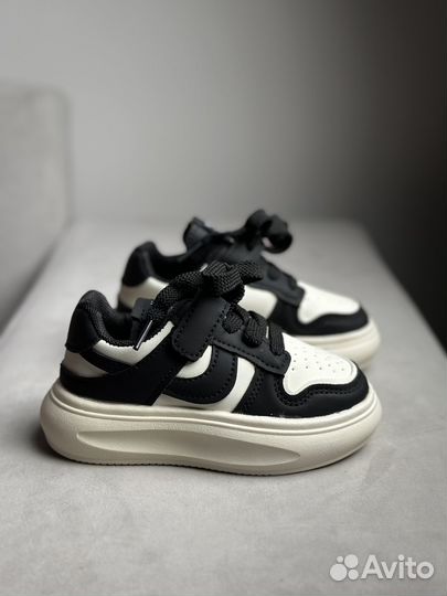 Детские кросовки 24-26-27-32