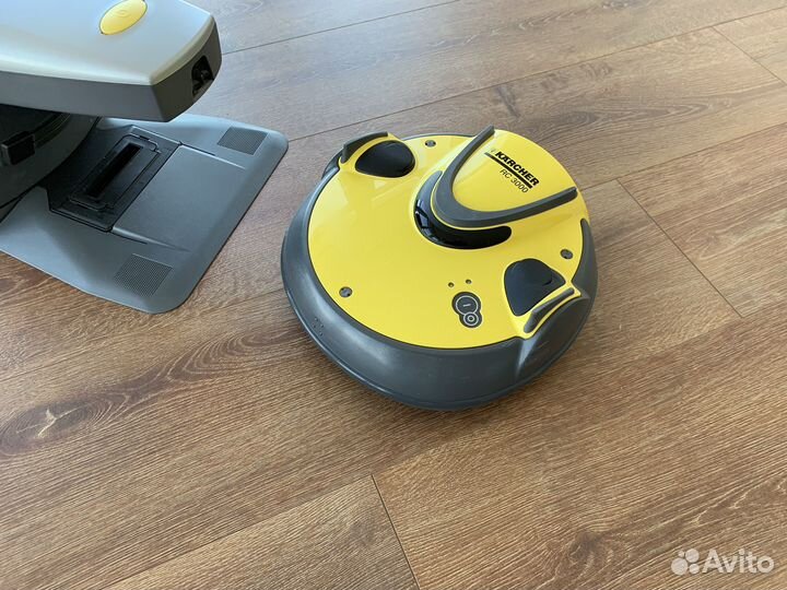 Робот пылесос Karcher RoboCleaner RC 3000