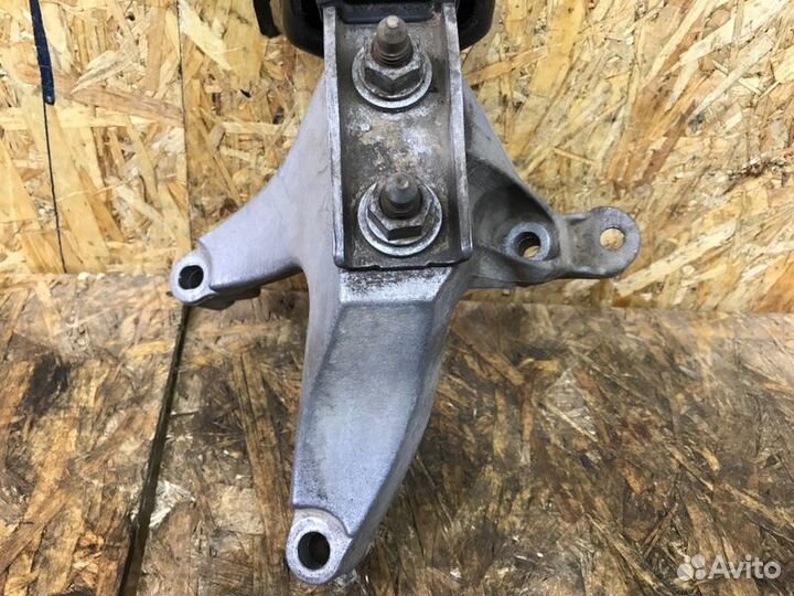 Подушка МКПП левая Renault Logan 2 седан 1.6 2015