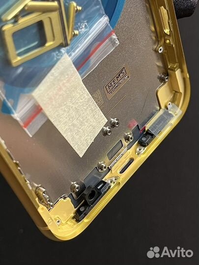 Корпус iPhone 11