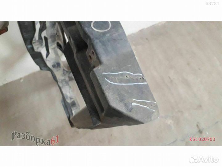 Суппорт радиатора volkswagen golf 4