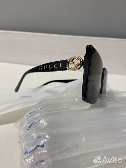 Солнцезащитные очки женские gucci