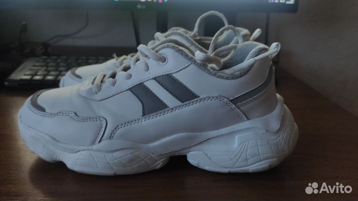 Кроссовки на флисе 38