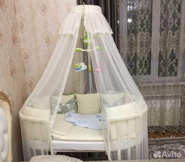 Детская кроватка