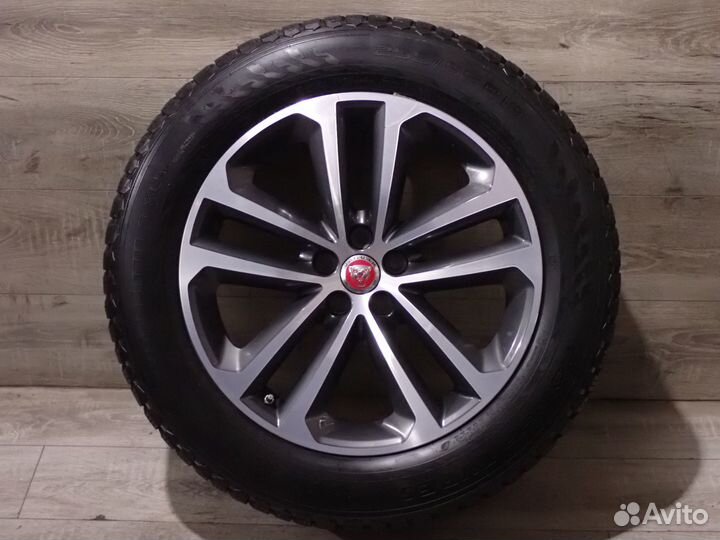 Комплект колес Jaguar F-Pace оригинал R19