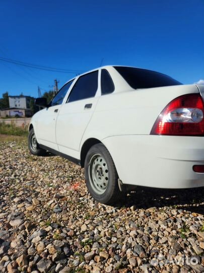 LADA Priora 1.6 МТ, 2011, 242 000 км