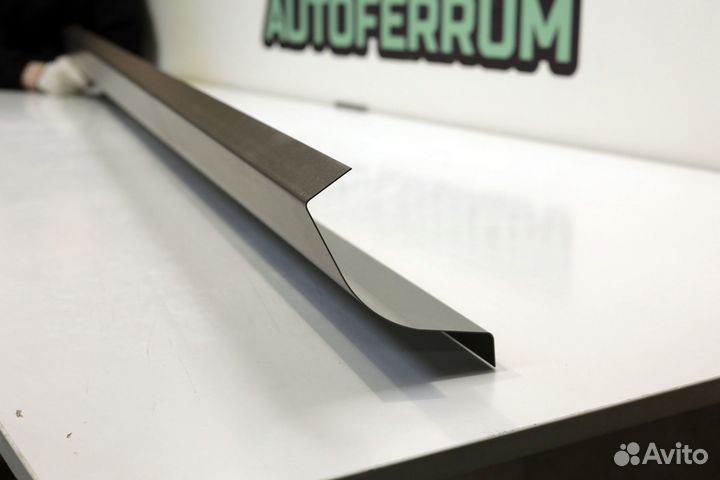 Порог правый Toyota Hightlander 1 ремонтный