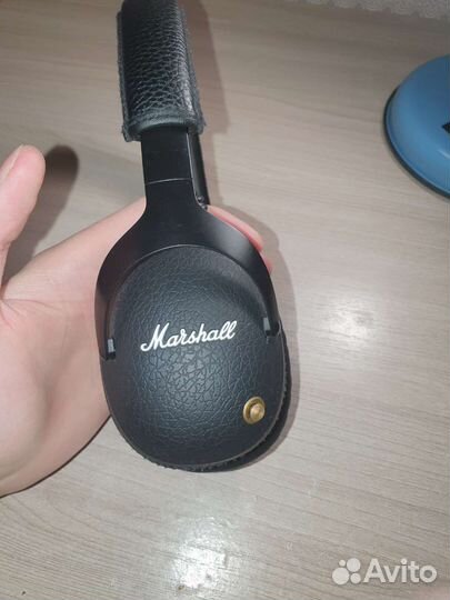 Беспроводные наушники Marshall