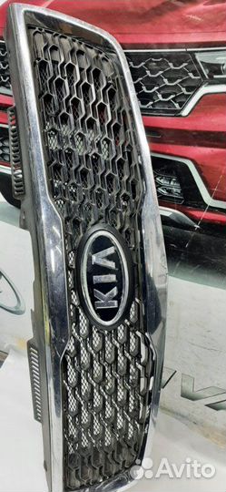 Молдинг решетки радиатора Kia Cerato 2 1.6 G4FC