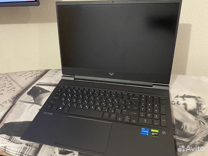 Hp victus 16