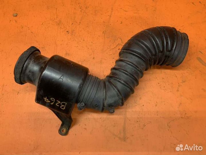 Патрубок воздушного фильтра Toyota Fj Cruiser 4.0