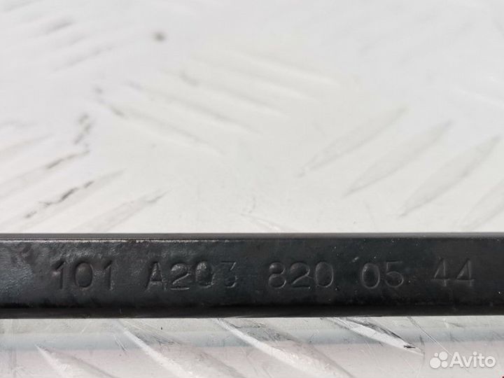 Щеткодержатель (поводок стеклоочистителя, дворник)