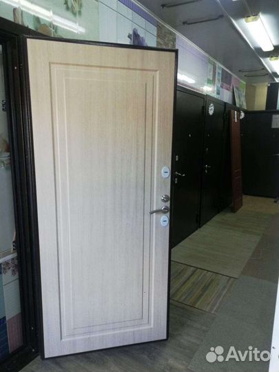 Двери входные и межкомнатные