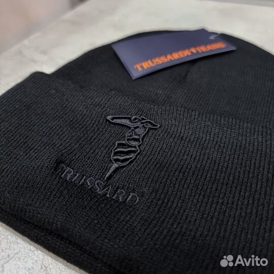 Шапка мужская trussardi новые