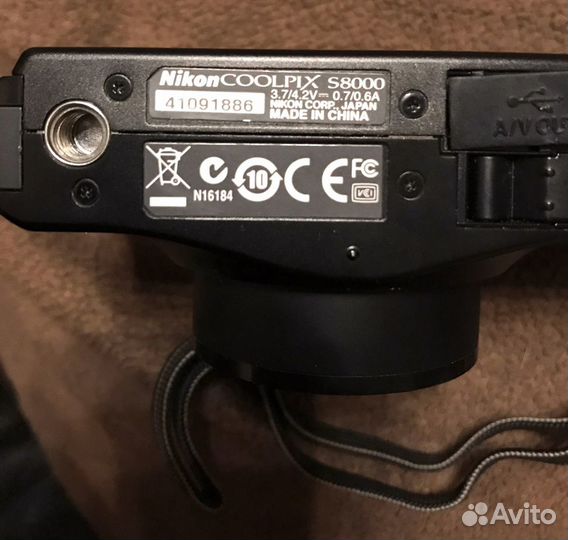 Компактный фотоаппарат Nikon Coolpix S8000