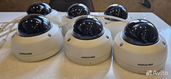 Комплект видеонаблюдения Hikvision: IP-камеры, NVR