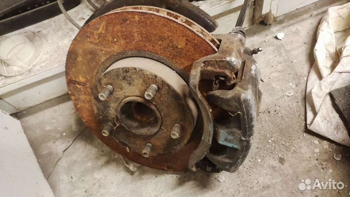 Ступица Ниссан Серена с24