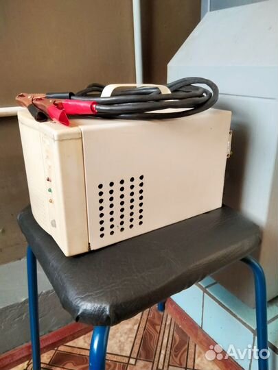 Преобразователь напряжения 12 220 мощный