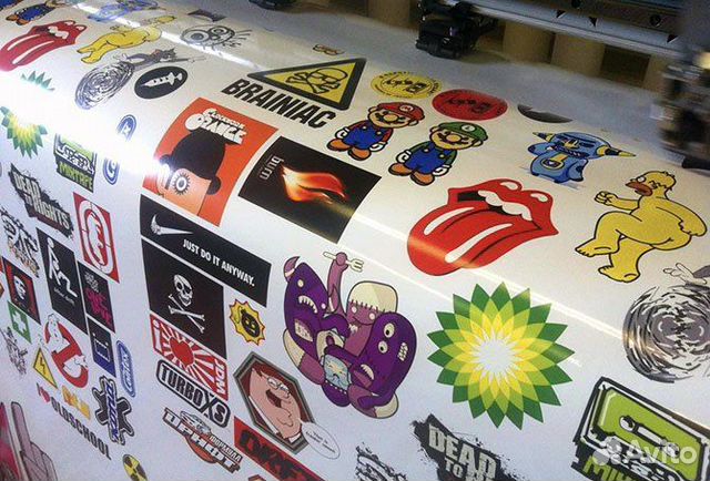 Наклейки для автомобиля