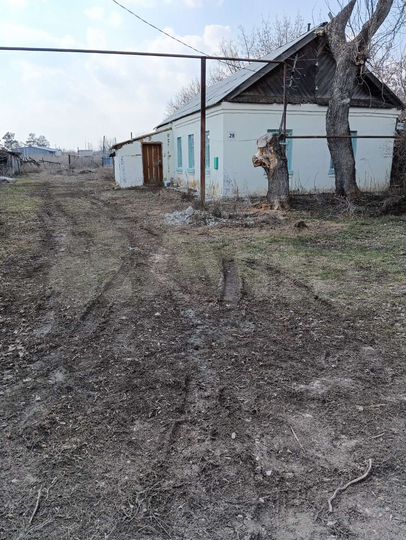 Дом 46 м² на участке 10 га