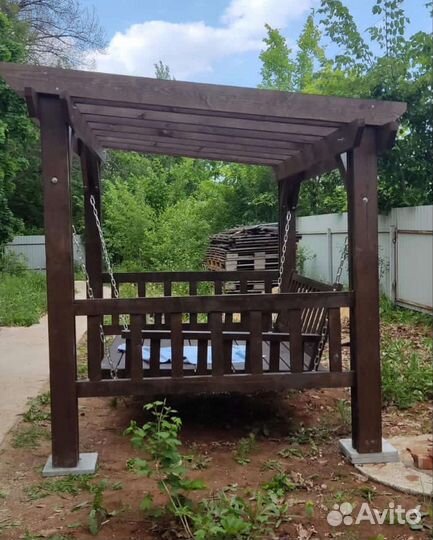 Беседка, садовые качели