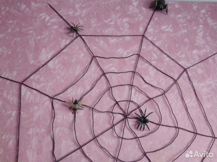 Паутинка из бисера