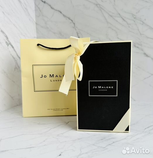 Jo Malone ароматная свеча velvet rose & OUD