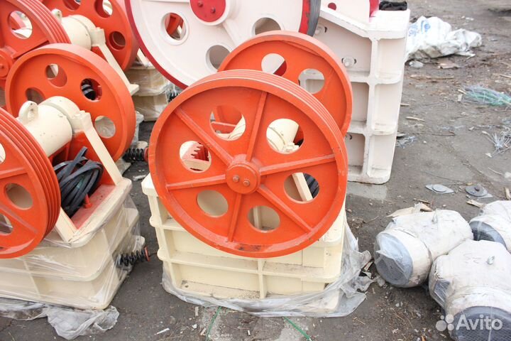 Щековая дробилка PE 200х300