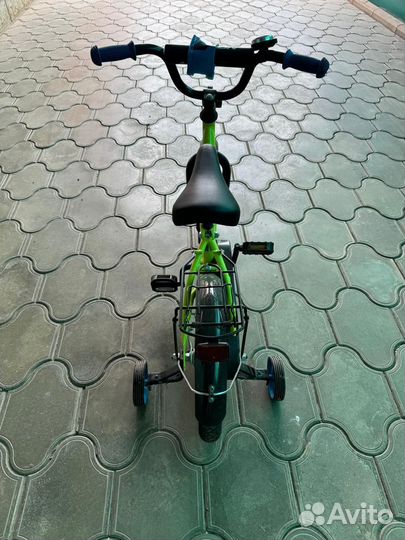 Детский велосипед четырехколесный 14