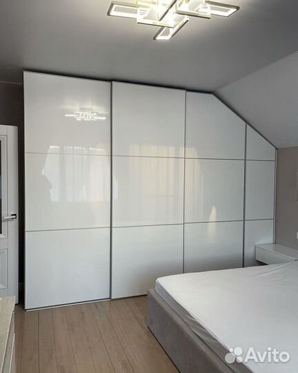 Шкаф в прихожую