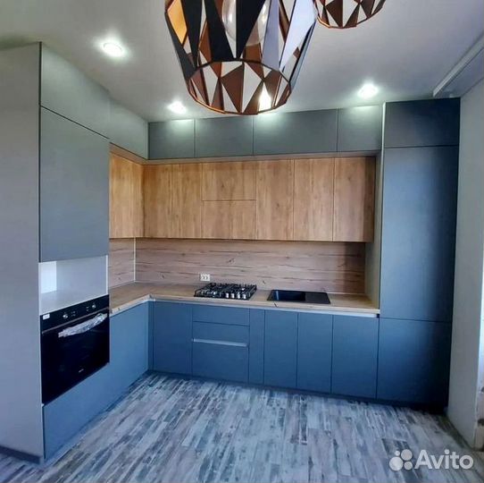 Кухня новая